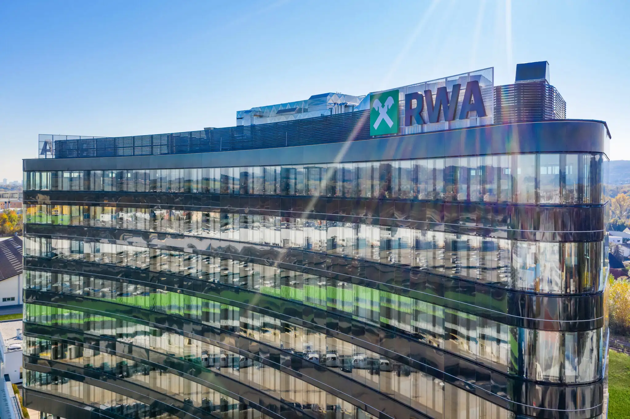 Drohnenaufnahme der obersten 4 Stockwerke des RWA-Gebäudes