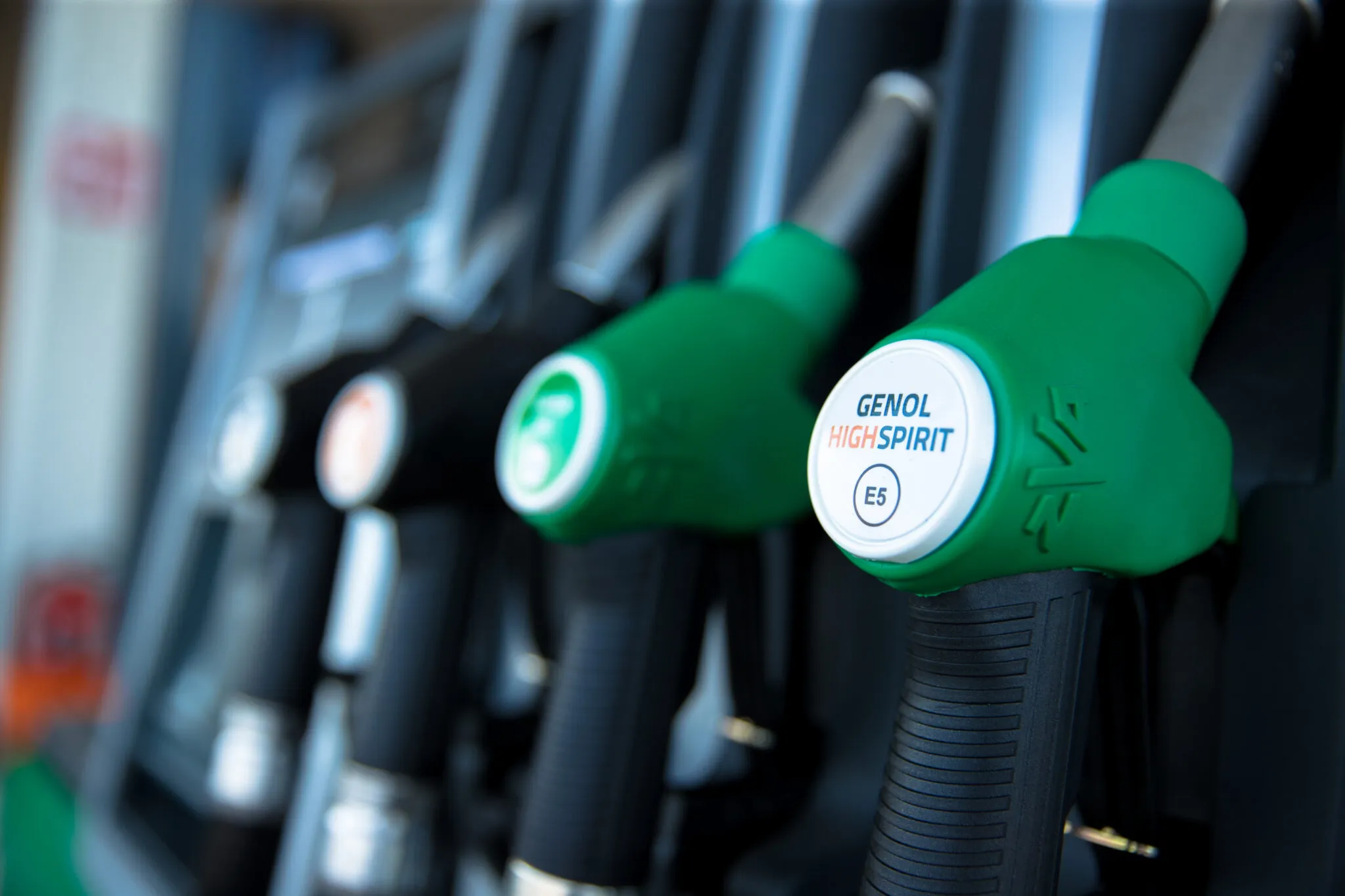 Zapfsäulen der Genol-Tankstelle